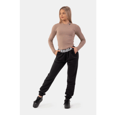ICONIC-black-MID-WAIST-SWEATPANTS--4