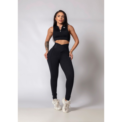 Fresh Black Top with Zipper 4