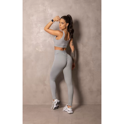 Grey Runner Top with Neckline and Zipper 7