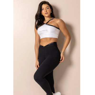 Black Fitness Club Classics Leggings with silk screen print. 2
